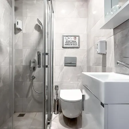 Lara Smart Aparts Hotell *